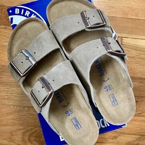 NWT Birkenstock Arizona Suede Two-Strap Sandal in Taupe